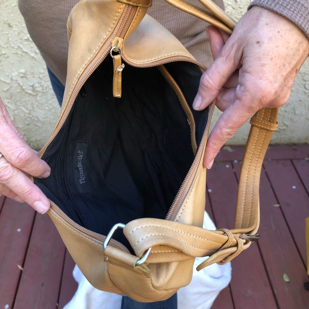 Tignanello Leather Shoulder Bag - Picture 3 of 10
